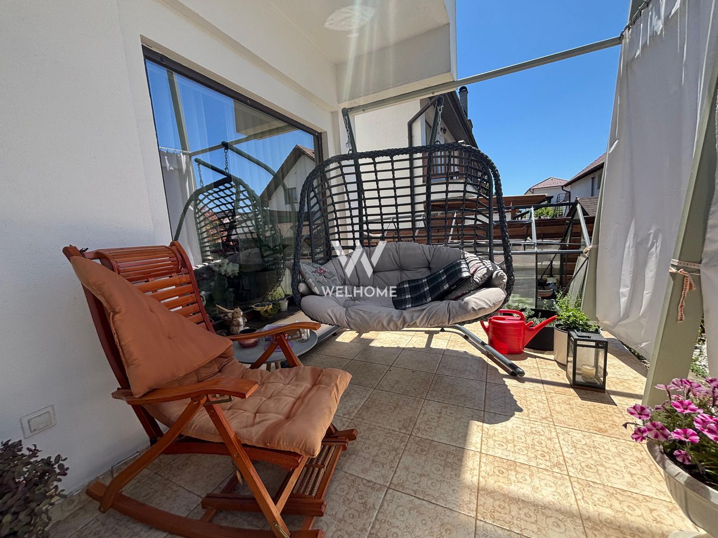 Casă amenajată de designer, garaj și pod locuibil - Șelimbăr - Poză 29