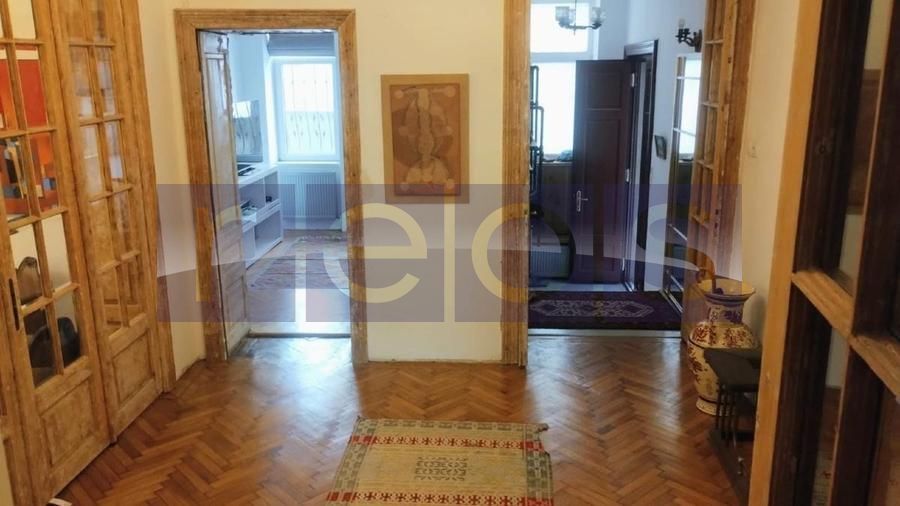 VANZARE APARTAMENT DEOSEBIT | PIATA VICTORIEI | 6 CAMERE | 126MP | - Poză 2
