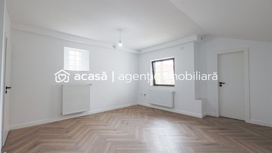 VANDUT! 3 camere amenajat, Finisat premium. - Poză 2