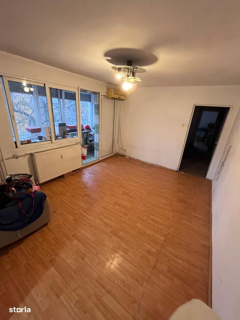 Apartament 4 camere bloc anvelopat Apusului, Pacii, Militari - Poză 1