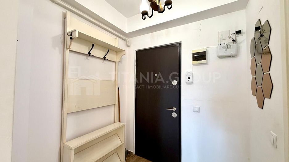 Garsonieră cochetă, cu parcare inclusă, COMISION 0% - Zona Coresi - Poză 9