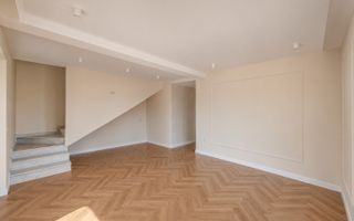 Duplex despartit prin camera tehnica! 5 camere, 3 bai. - Poză 2