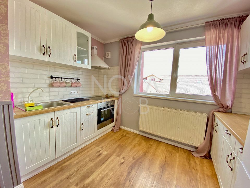 Apartament 3 camere, 2 bai, decomandat in Strand pentru inchiriat - Poză 13