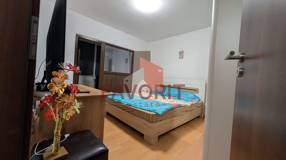 3 camere | 2 balcoane | renovat recent | zona excelenta | mobilat si utilat | - Poză 11