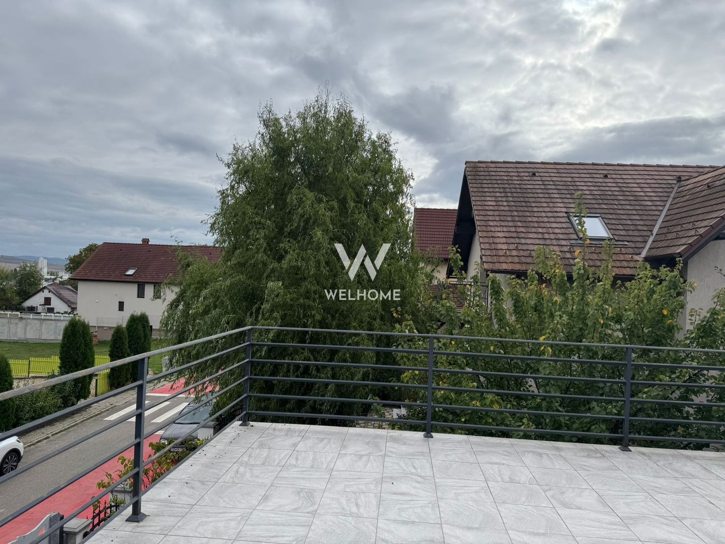 Casa superba , 5 camere si garaj ,zona linistita Sibiu - Poză 5