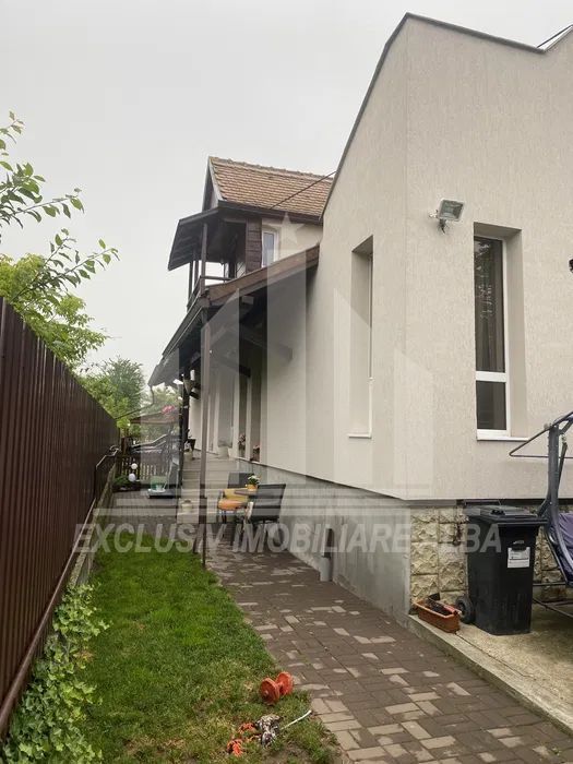 Imobil pretabil pensiune, clinica, spatiu birouri, Cetate - Poză 3