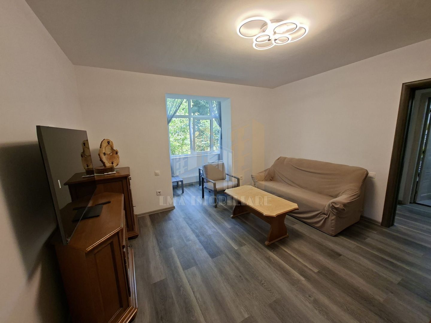 Apartament 2 camere renovat mobilat 2026 Astra Brasov - Poză 6