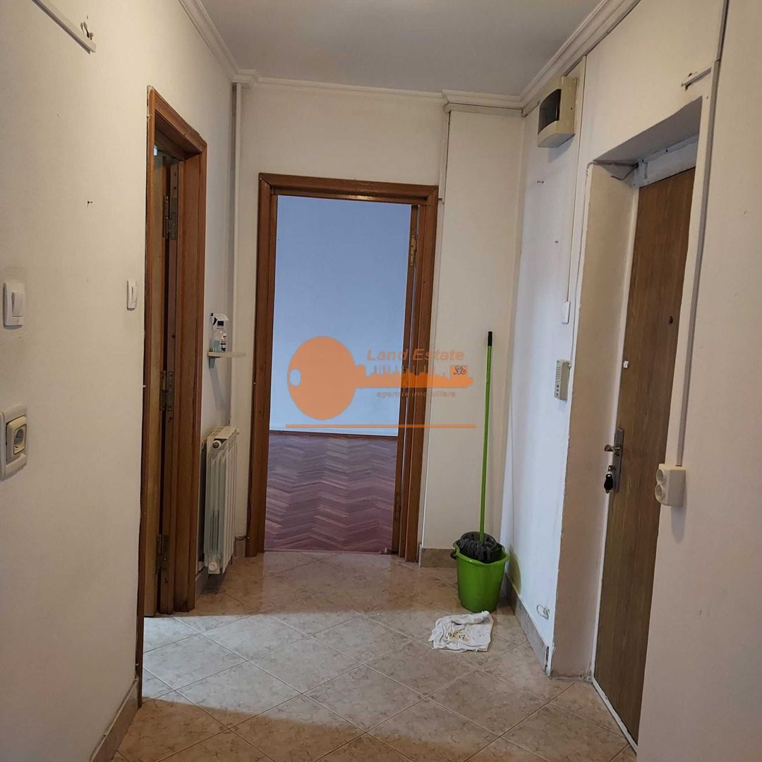 2 camere Piata Constitutiei-Natiune Unite ( centrala termica ) - Poză 3