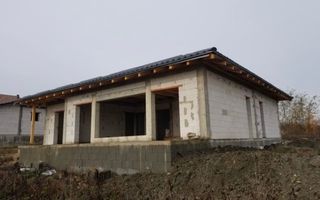 Vand casa cu mandarda in Vetis! - Poză 3