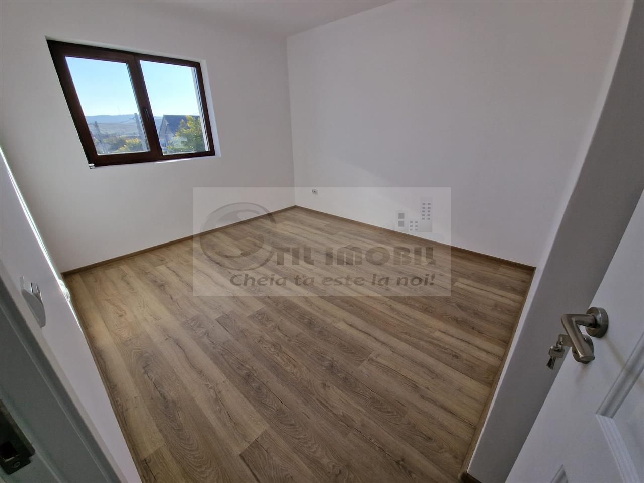 Apartament 2 camere luxcapat CUG zona vile - Poză 7