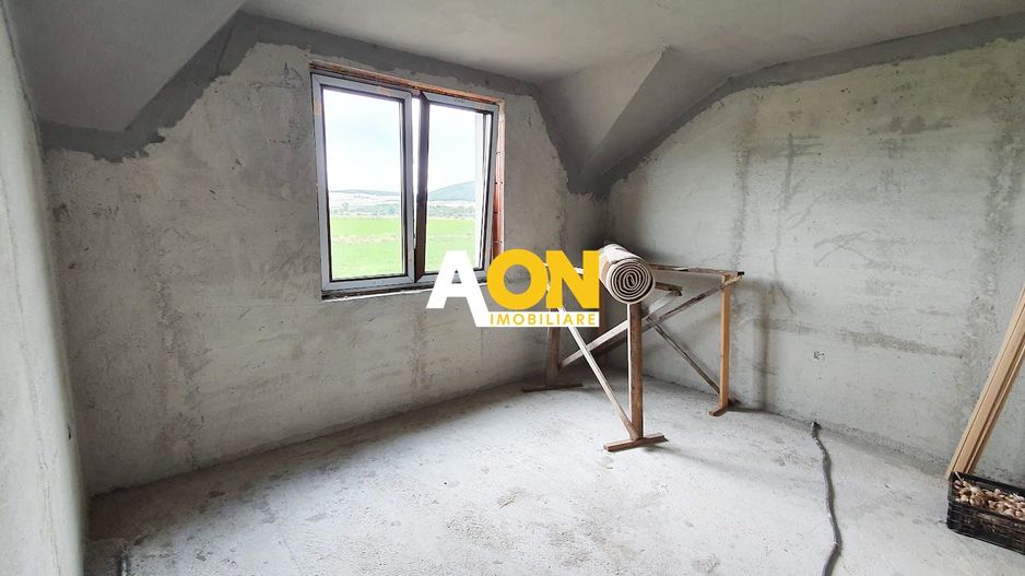 Casa semifinisata, 5 camere, 336 mp teren, cartier Orizont - Poză 13