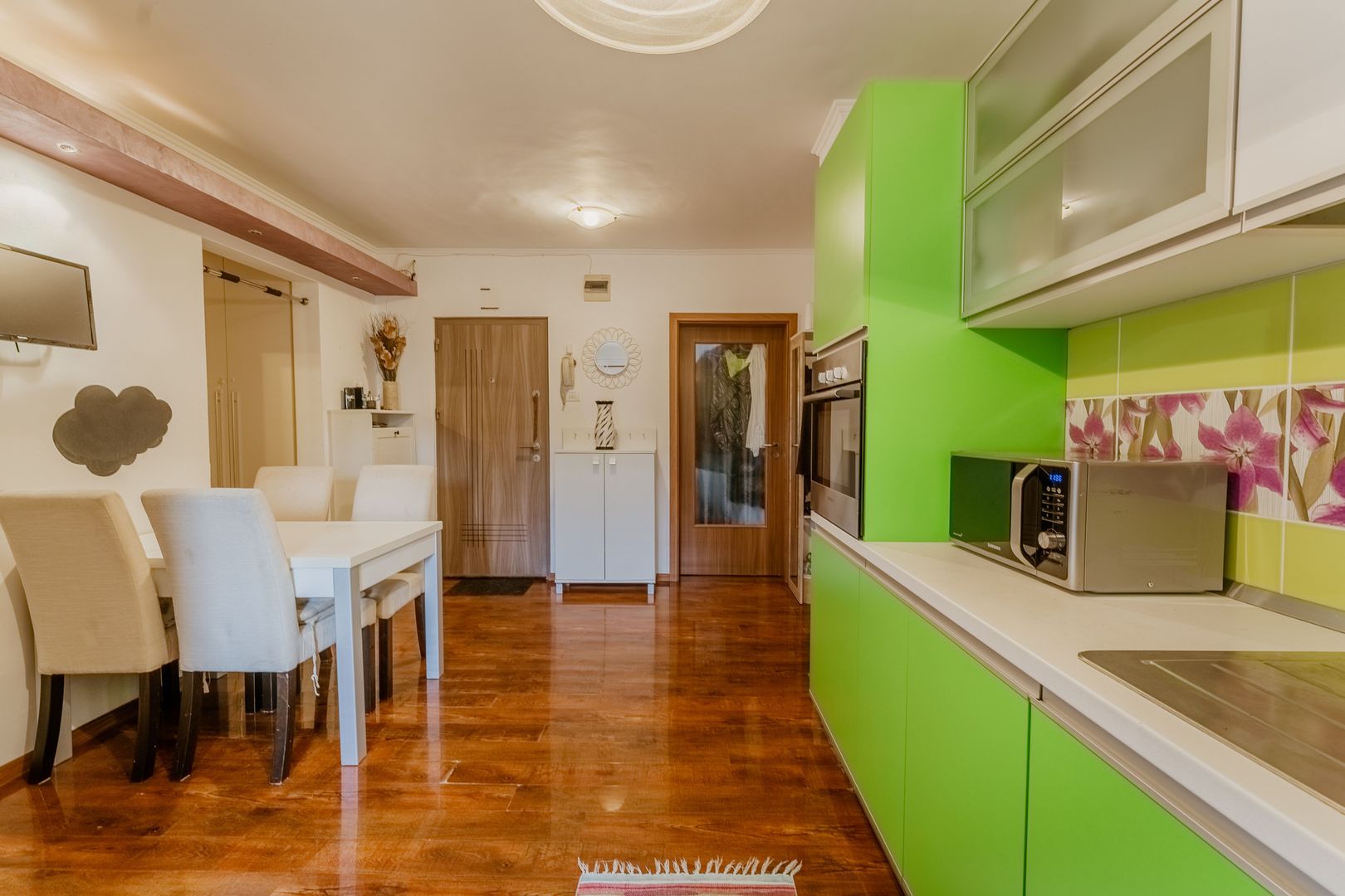 Apartament cu 3 camere în Alfa - Poză 4