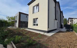 Vila finalizata, curte libera 185 mp,  loc de parcare, zona case - Poză 3