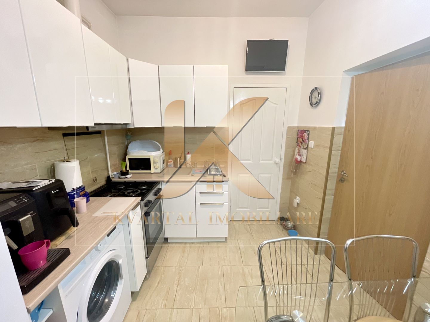 Apartament la casă 2 camere , 50 mp decomandat , Zona Pârneava ! - Poză 6