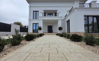 Vila superba excelent pozitionata in Pipera - Poză 1