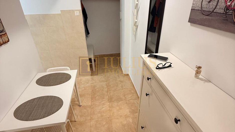 2 camere| Dacia-la 8 minute de Iulius Mall| centrala proprie| apartament frumos| - Poză 9