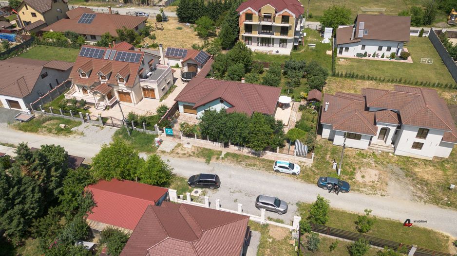 Casă cochetă în Sânleani - Cartierul Florilor - Poză 45