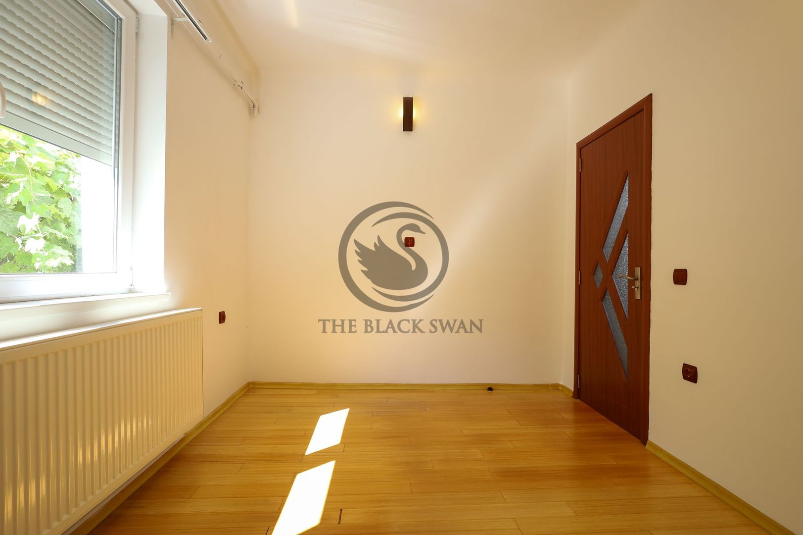 Apartament 2 Camere | Zona Centrală | Acces Privat și Parcare - Poză 8