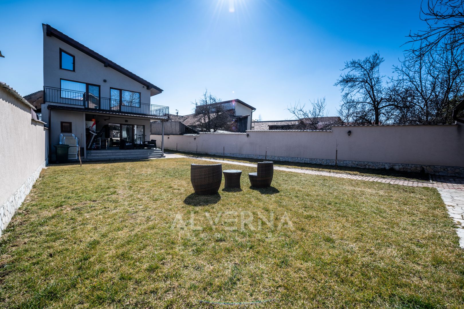 Casa individuala, 219mp, 5 camere, 4 terase, curte, zona Dambul Rotund - Poză 47