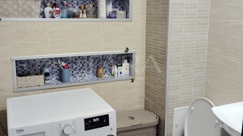 Apartament 3 Camere, pe doua niveluri,  Central Apahida. - Poză 9
