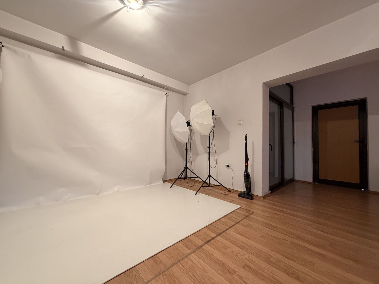 SPATIU BIROURI | ATELIER | SHOWROOM | 200MP - Poză 7