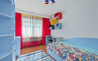 Central-Eremia, ap. 3 camere, 2 băi + boxă,proaspăt zugrăvit, et.2 - Poză 19