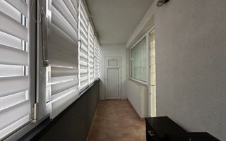 Apartament la etaj intermediar | 2 camere | Zona Str Porii - Poză 14