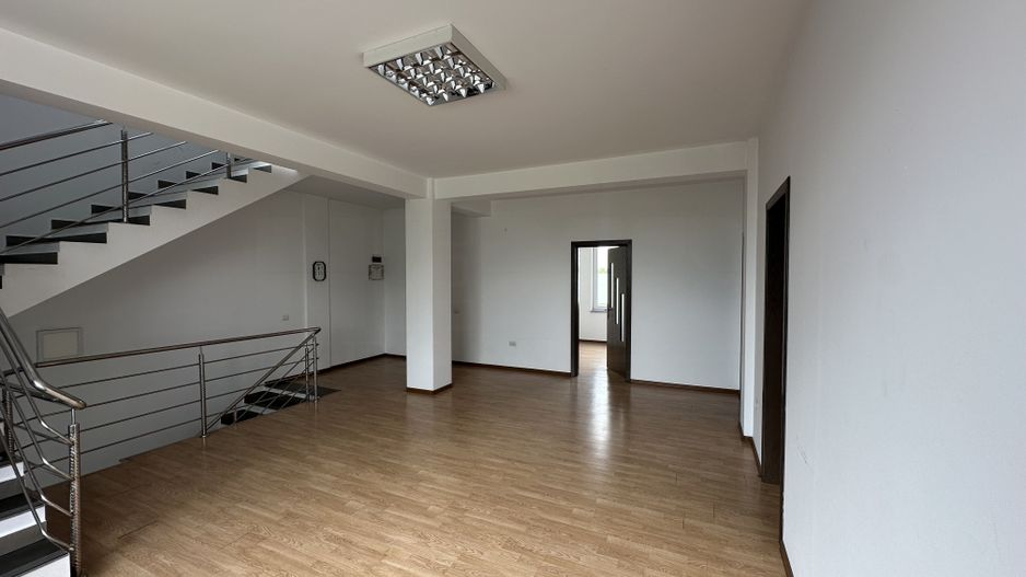 Birouri de închiriat | 20 MP | Etaj 1 | Paza + Supraveghere - Poză 8