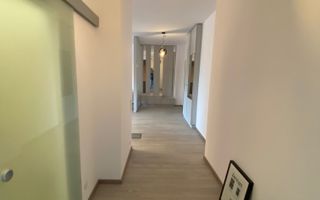 Apartament cu parcare subterana in imobil cu piscina si SPA - Poză 21