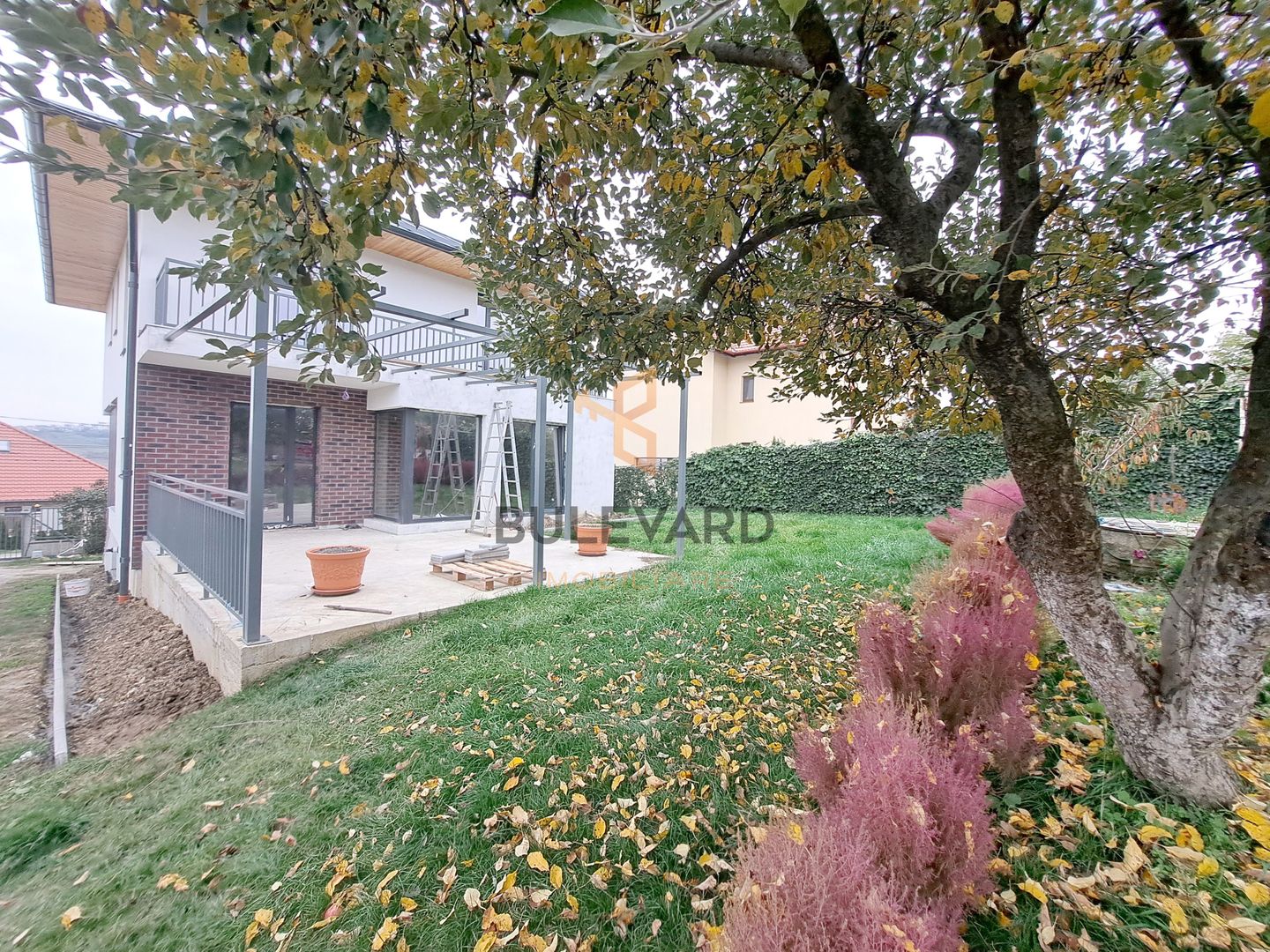 Casa individuala in cartierul Borhanci! - Poză 2