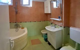 REZERVAT-Apartament cu trei camere, zona Centrul Civic , bloc tip vila, 91 mp - Poză 6