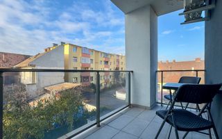 Apartament cu 3 camere de închiriat în zona Centrală - Poză 17