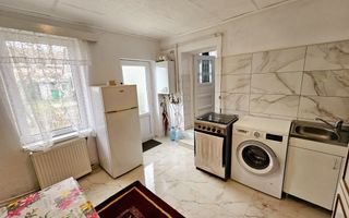 Casa 2 camere, bucatarie, baie, hol, 183 mp teren - Poză 10