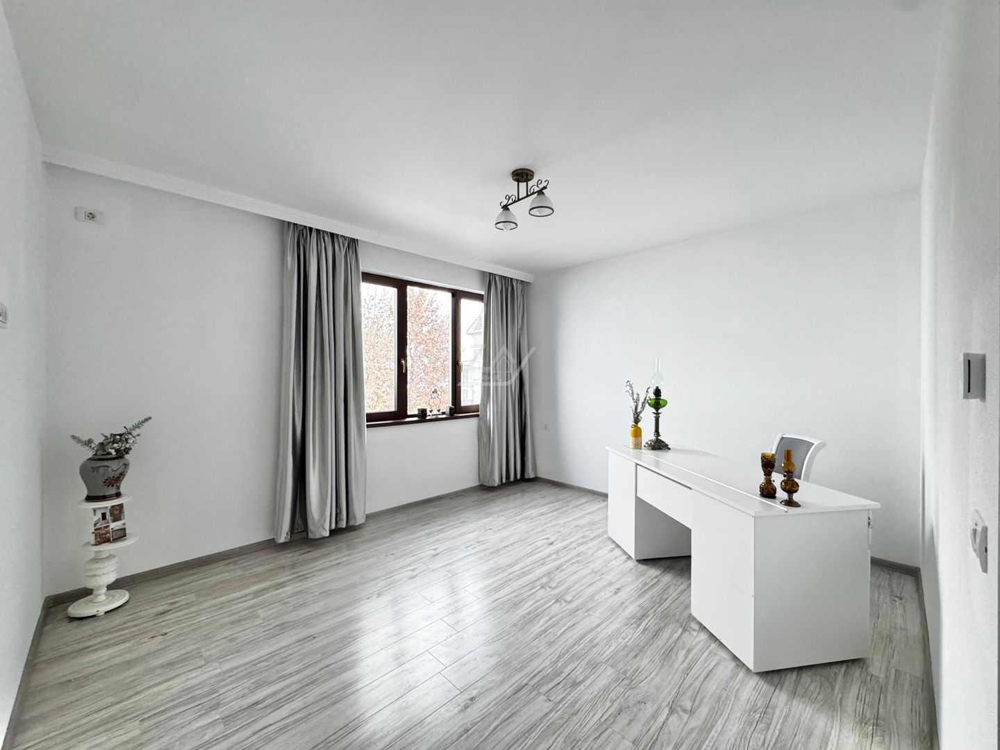 Apartament cu 3 camere spatios. Braytim CF Timisoara. Parcare - Poză 8