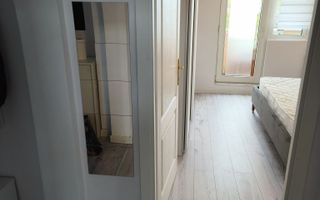 Apartament Piata Victoriei / metrou - Poză 3