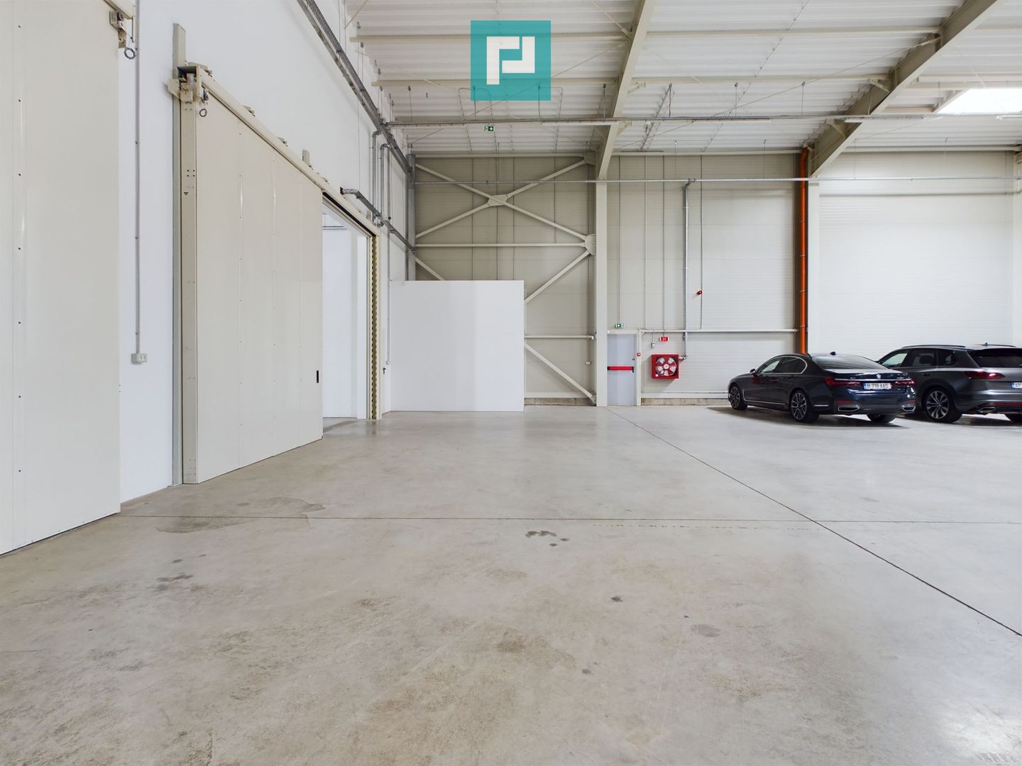 Hală industrială cu teren de 7330mp zona Aeroport - Poză 15