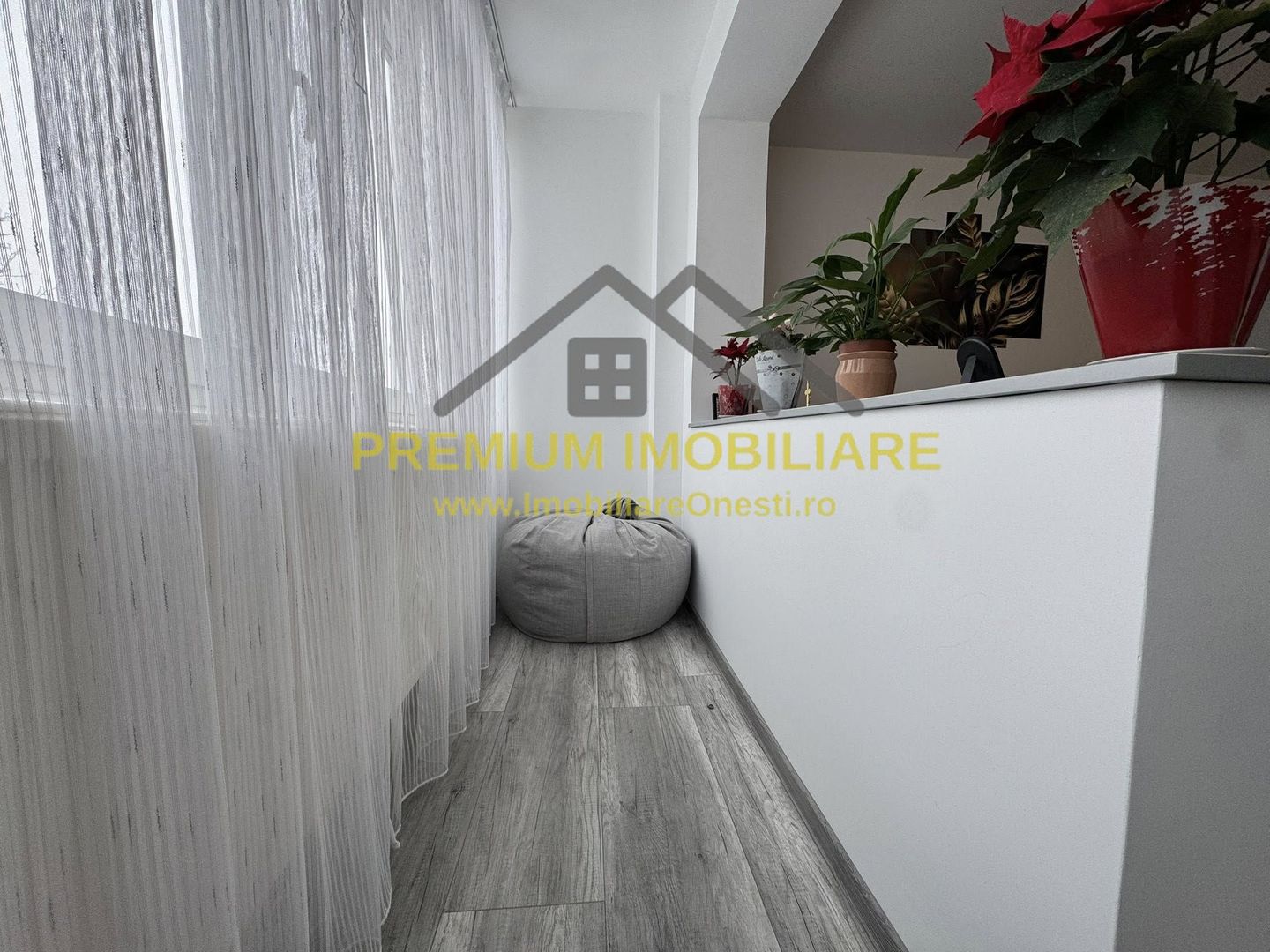Apartament 2 Camere - Zona Ultracentrala - Renovat - Mobilat - Utilat - Poză 8