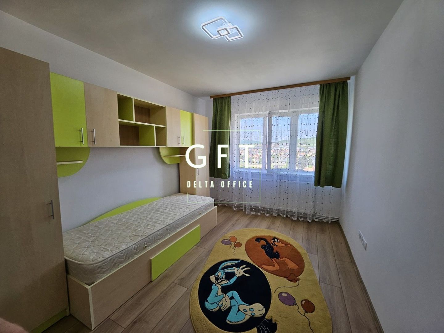 Apartament de vânzare, 4 camere, zona Lama - Poză 1