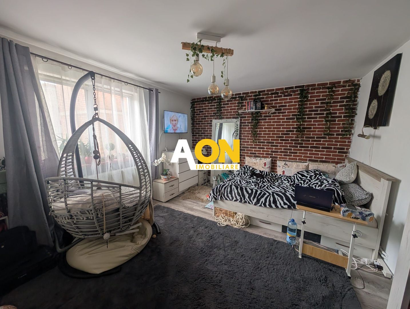 Apartament 2 Camere,35 mp, Decomandat, Et.2, Mobilat si Utilat, Cetate - Poză 2