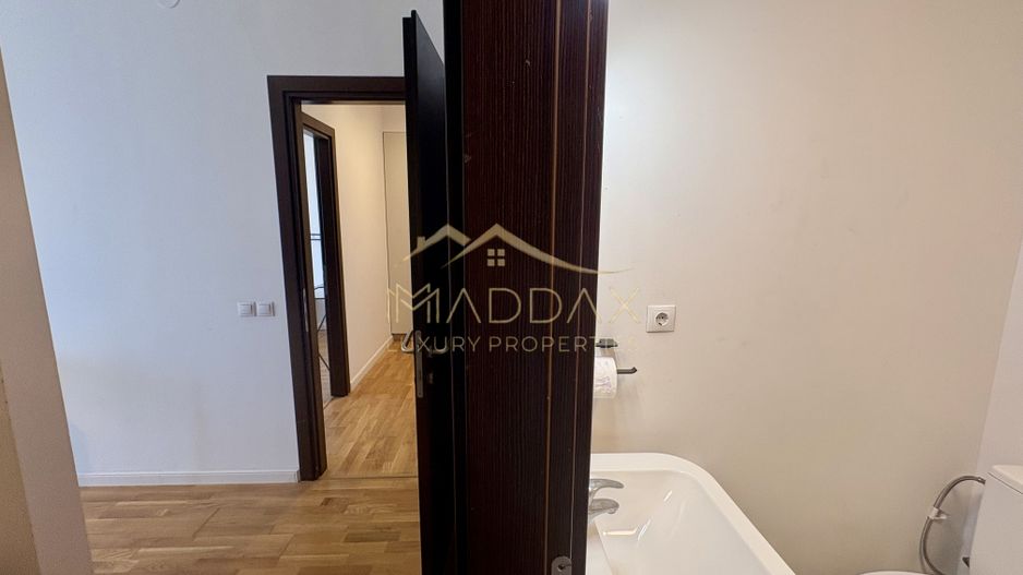 APARTAMENT de LUX cu 3 CAMERE cu Terasa si loc de parcare - Poză 16