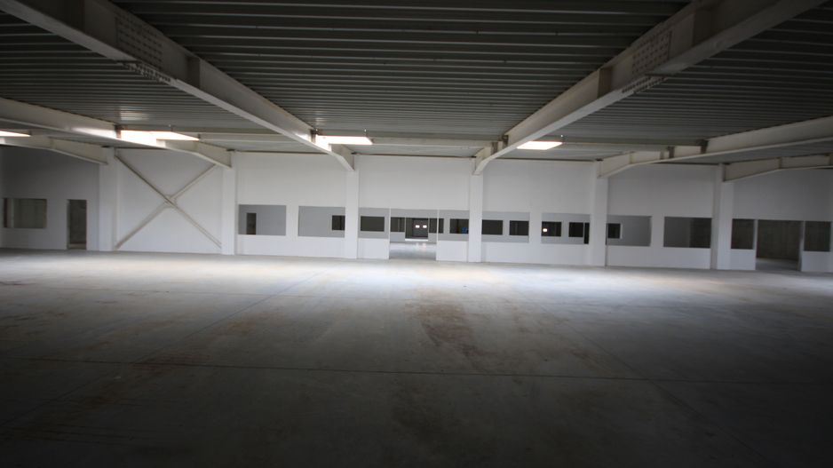 Hala industriala de 4.560 mp - Poză 2