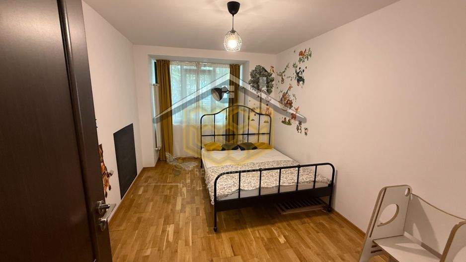Apartament cu 3 camer, semidecomandat, in cartierul Rovine - Poză 6