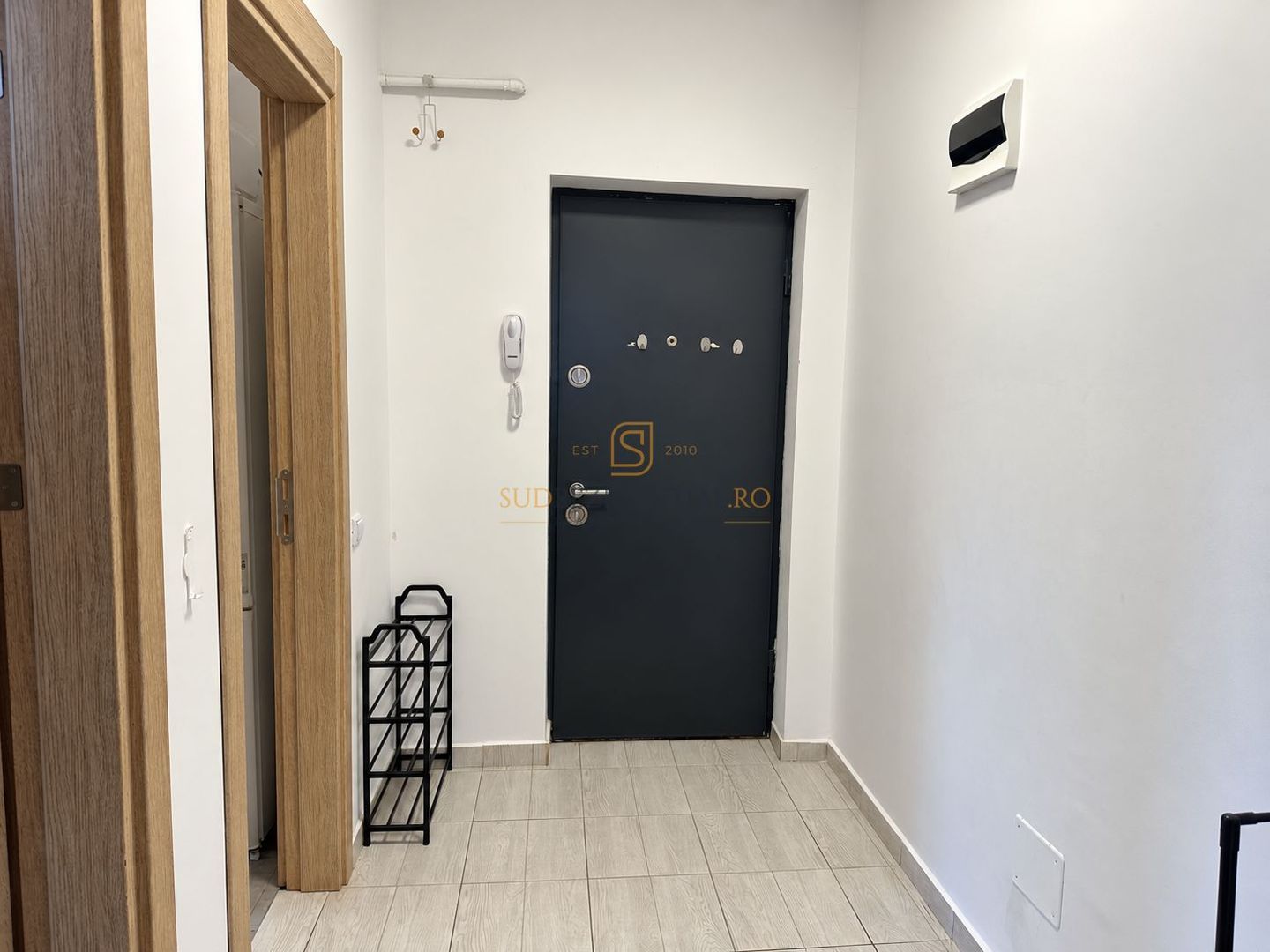 Garsoniera mobilata, curte proprie | Metrou Dimitrie Leonida - Poză 9