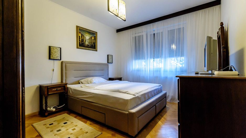 Apartament elegant cu trei camere. Strada Horia. - Poză 5