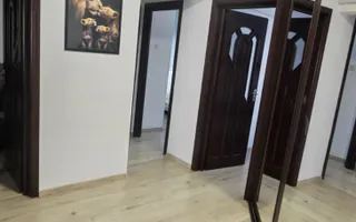 Apartament renovat 3 camere Dec 72 mp Dacia 131999 euro - Poză 11