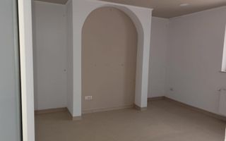 Spatiu de inchiriat central Baicoi - Poză 7