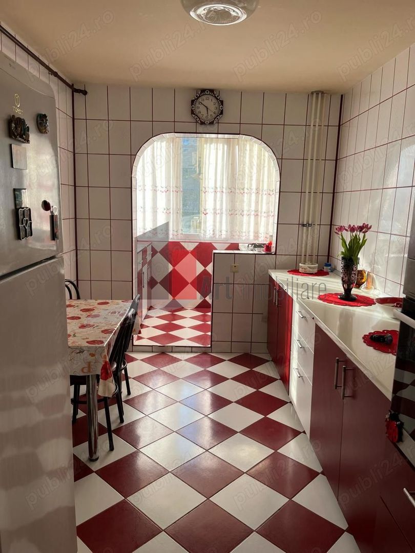 Vânzare apartament 4 camere Apărătorii Patriei - Șos. Berceni - Poză 8