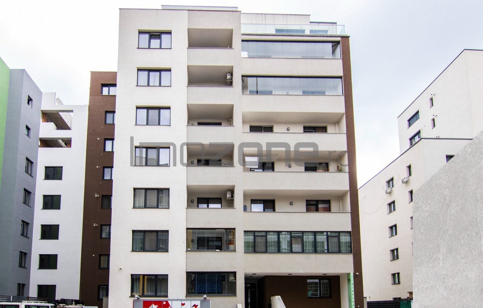 PENTHOUSE-DEOSEBIT, 4 CAMERE, 3 DORMITOARE, 3 BAI, 321mp utili, BLOC FINALIZAT - Poză 14