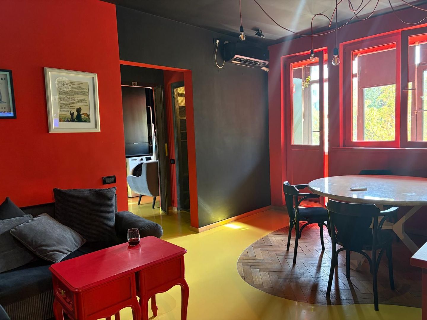 Apartament cochet, doua camere semidecomandat, 1 Mai - Poză 2