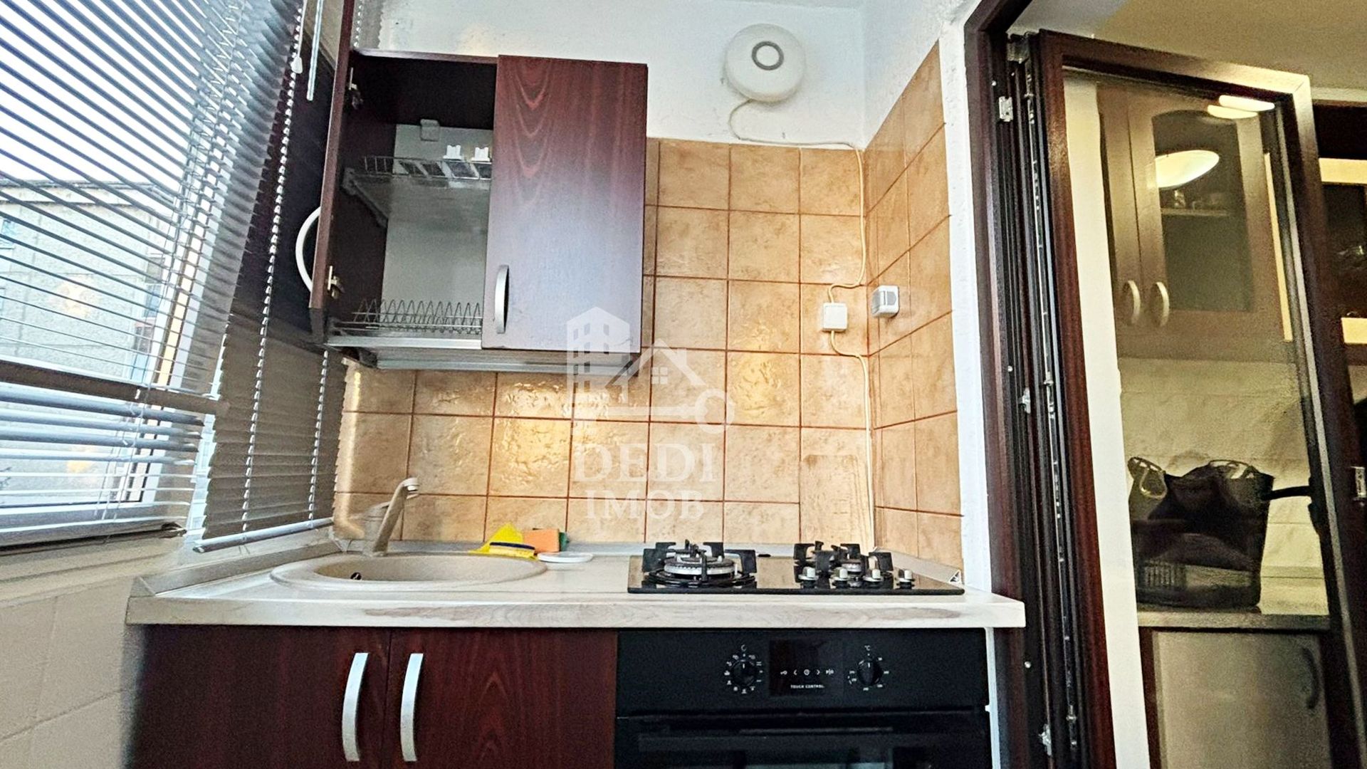 Apartament cu 2 camere de inchiriat zona Decebal, Oradea - Poză 7